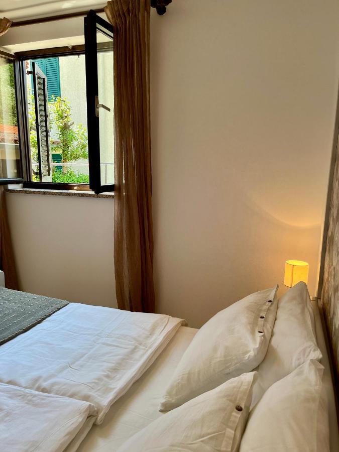Apartmani Zora Cres Luaran gambar