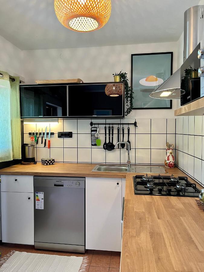 Apartmani Zora Cres Luaran gambar